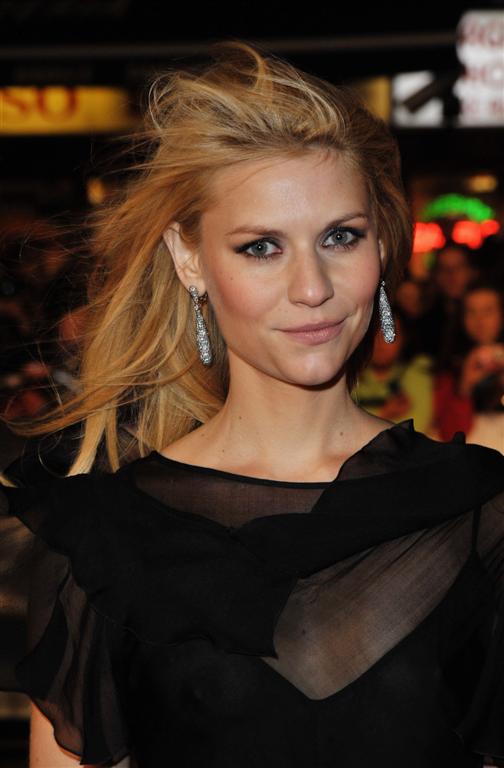 Haut vraiment trop transparent pour Claire Danes